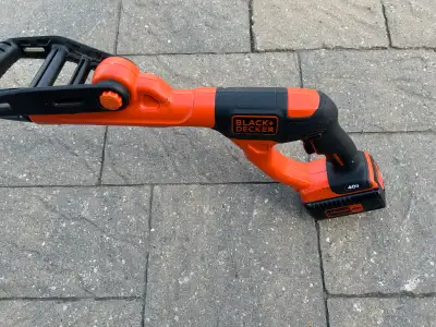 Black & Decker Weeed Trimmer , Voir plus
