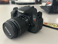 Canon T4i - Like New
