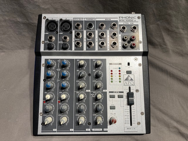 Phonic MM1002A Compact 10ch Audio Mixer - EXCELLENT CONDITION in Pro Audio & Recording Equipment in City of Toronto