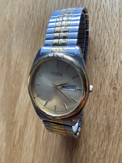 Vintage Caravelle by Bulova Gold Dial Original Band 40C35 36mm w, View more