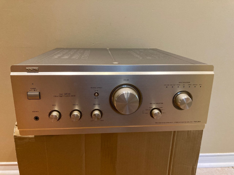 Denon PMA-2000 high end amplifier | Stereo Systems & Home Theatre
