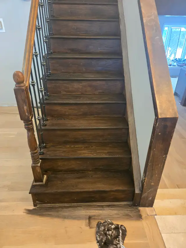 Floor refinishing551126016386682886
