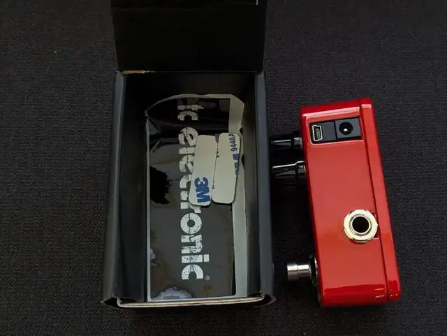 TC Electronic Sub N Up Mini Octave Pedal in Amps & Pedals in Markham / York Region - Image 4