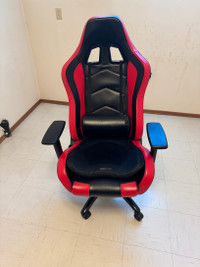 Gaming chair in perfect condition