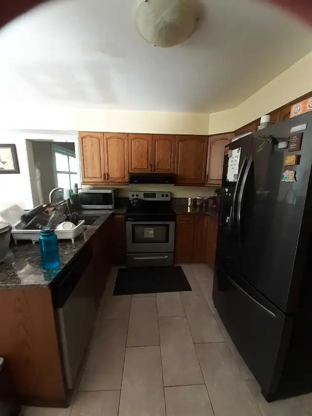 Room available for rent in four bedroom house  in Room Rentals & Roommates in Peterborough - Image 11