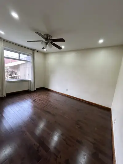 Scarborough (Markham & Ellesmere) - M1G2V7 1 Private Bedroom  Shared Bathroom  Shared Kitchen & Livi...
