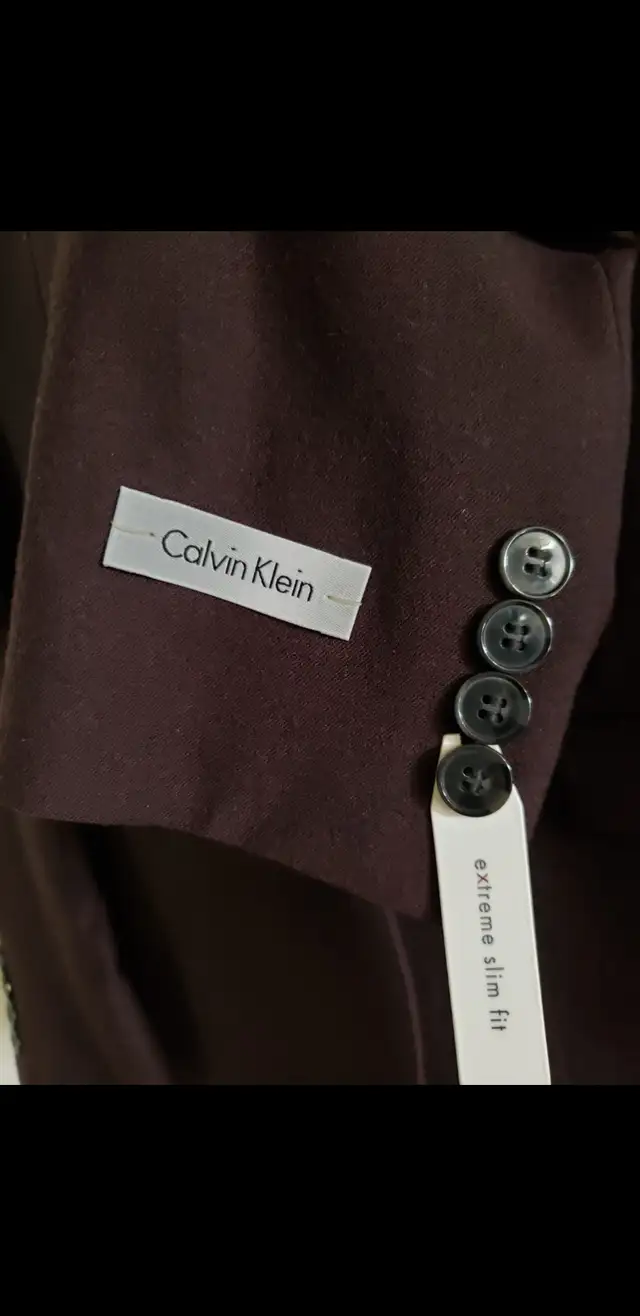 SUIT MENS BRAND NEW CALVIN KLEIN62863259180418123