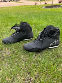 Like New Alpinestars Motorcycle boots Mens Size 9