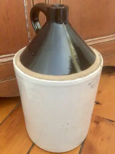 Antique Farmhouse Extra Large Crown 3 Gallon Two Tone Salt Glazed Stoneware Moonshine Whiskey Crock...