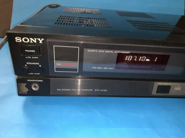 Vintage 90s Sony AV receiver Fm Am Stereo Str-AV250 $109 in Arts & Collectibles in Markham / York Region - Image 8