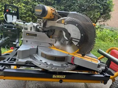 Dewalt DWS780 Sliding Mitre saw including table, View more