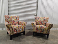 Beautiful armchairs made in US 380.00 for pair. 778 838 38 71