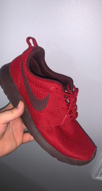 Nike Roshe | Local Deals on New and Gently Used Clothing in Canada | Kijiji  Classifieds - Page 2