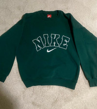 2000’s Vintage Nike crewneck in forest green