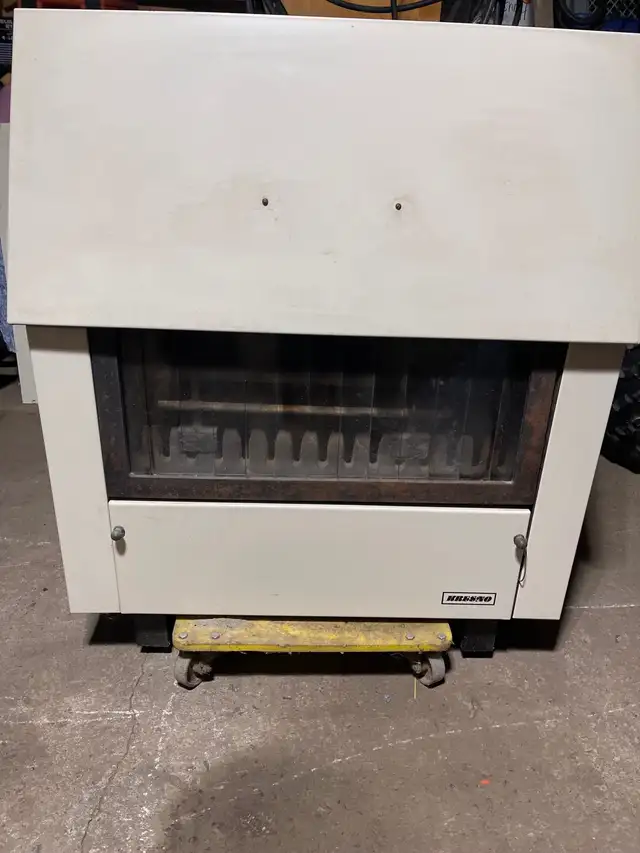 Poêle à bois  ou foyer in Fireplace & Firewood in Lanaudière - Image 2