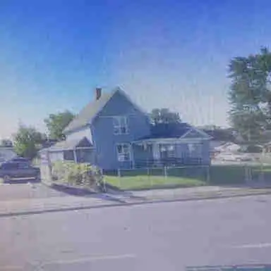 TWO UNITS  FOR RENT ! 3 BEDROOM AND 2 BEDROOM AVAILABLE !