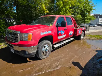 Diesel Engine, Automatic Transmission and PTO still strong. Vulcan wrecker will need a tune up. 260k...