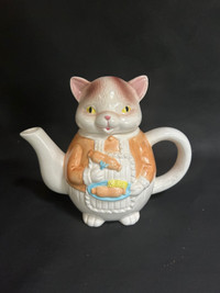Vintage Cat Teapot