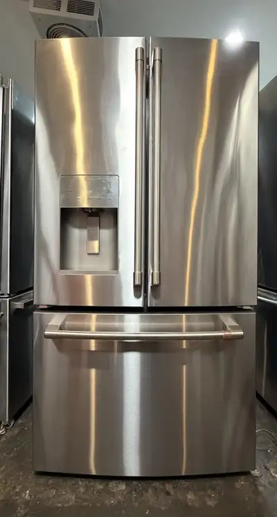 Deluxe GE Cafe fridge - delivery possible , View more