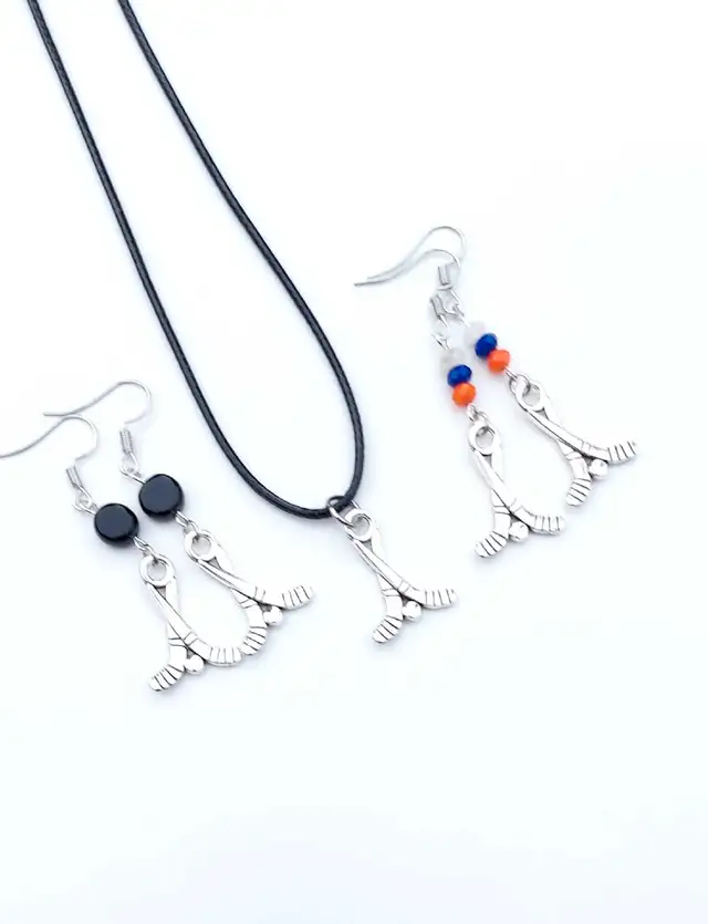Edmonton Oilers Crystal Bracelet, Hockey Jewelry in Jewellery & Watches in Edmonton - Image 3
