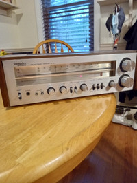 TECHNICS SA 300