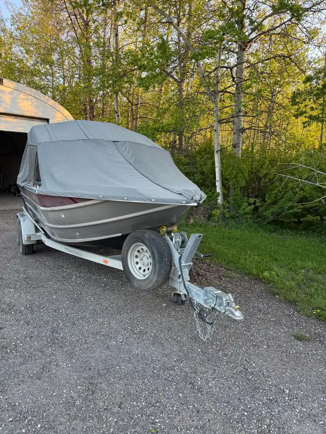 Thunder Jet Luxor in Powerboats & Motorboats in Dawson Creek - Image 4