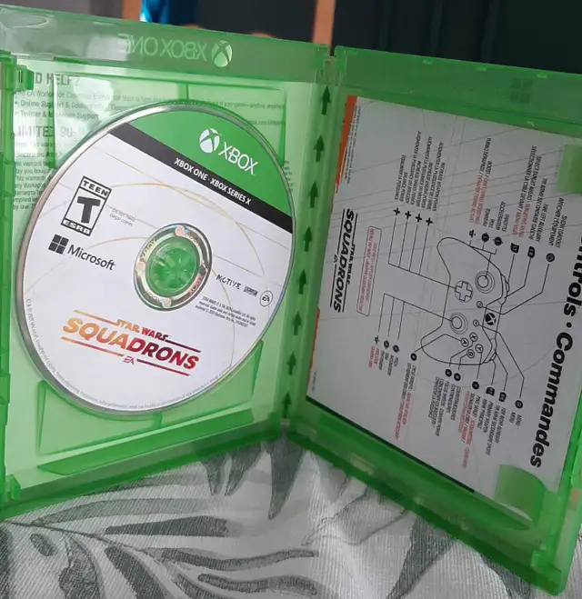 star wars xbox one battlefront squadrons in XBOX One in Laval / North Shore - Image 4