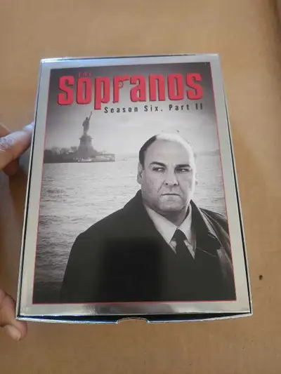 Boite dvd soprano/ SOPRANO Dvd box, View more
