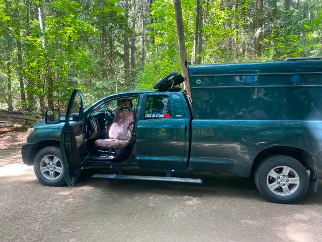 2008 Toyota Tundra SR5 4x4 Long Box in Cars & Trucks in Kamloops - Image 3