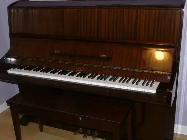 Piano - Calisia Piano, Sonata, from Poland, used | Pianos & Keyboards |  Oakville / Halton Region | Kijiji