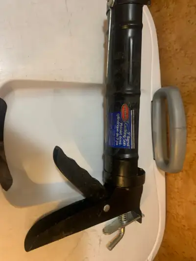 DynaGrip Caulking Gun, View more