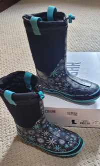 Cougar winter boots size 6Y (youth +)