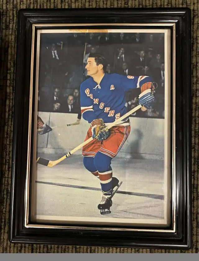 Hockey Action Players Howe Beliveau Harvey Kelly Ullman Bathgate in Arts & Collectibles in City of Toronto - Image 8