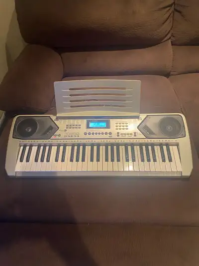 L&P LP5410 54 standard electronic Keyboard (Works Great) , View more