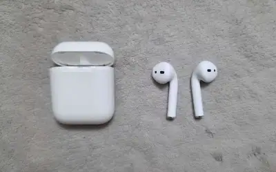 Apple Airpods 1, View more