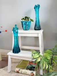 Beautiful Vintage Teal Stretch Glass Vases and Flower Pot