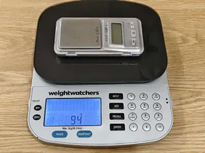 Keep track of your nutritional goals with this Weight Watchers scale, perfect for portion control an...