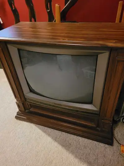 Hitachi old tv