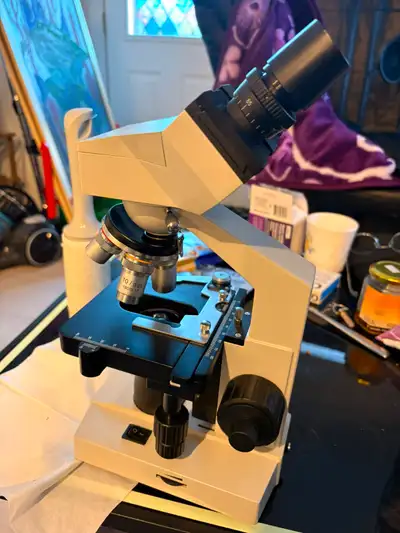 Hobby microscope + slides, View more