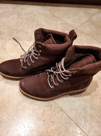 BNWT Timberland Courmayeur Valley 6in boots