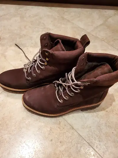 BNWT Timberland Courmayeur Valley 6in boots, View more