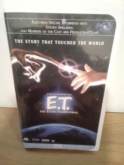 E.T. VHS tape. MCA Universal 1996 Very good condition. Pick up only, near Bank and Heron.