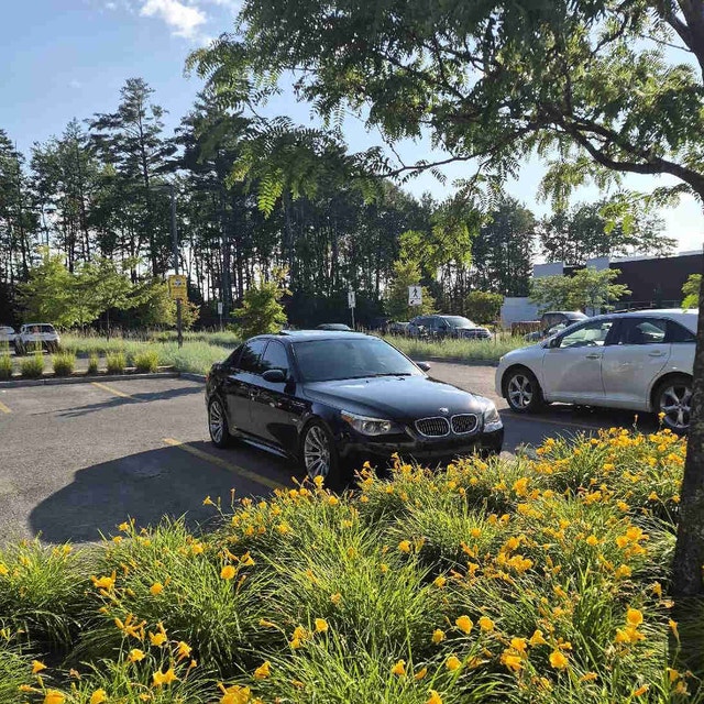 M5 e60 2006 V10