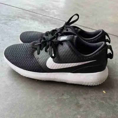 Nike Golf Shoes Size 7 Youth, View more