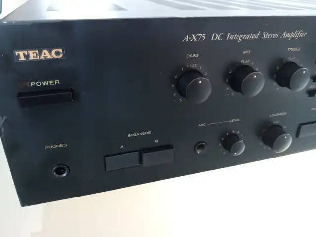Amplificateur TEAC restauré. Un an de garantie! in Stereo Systems & Home Theatre in Québec City - Image 3