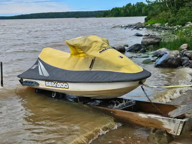 Sea-Doo GTI SE 2006 in Personal Watercraft in Rouyn-Noranda - Image 7