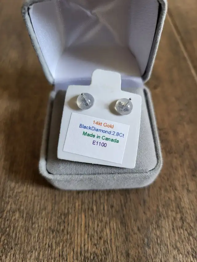 Brand New 14K White Gold Brilliant Diamond Earrings For Sale in Jewellery & Watches in London - Image 4