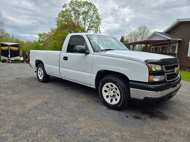 Chevrolet silverado  dans Autos et camions  à Laval/Rive Nord - Image 3