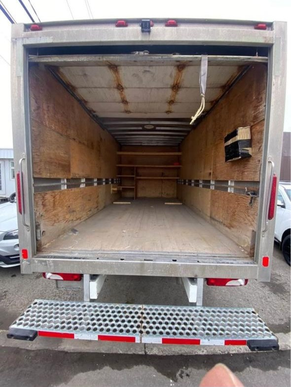 2012 Mercedes-Benz Sprinter 3500. in Cars & Trucks in Calgary - Image 3