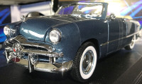 1:18 scale 1949 Ford Convertible